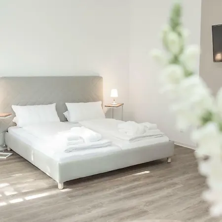 Boardinghouse - By Frei! Holidays Хостел *